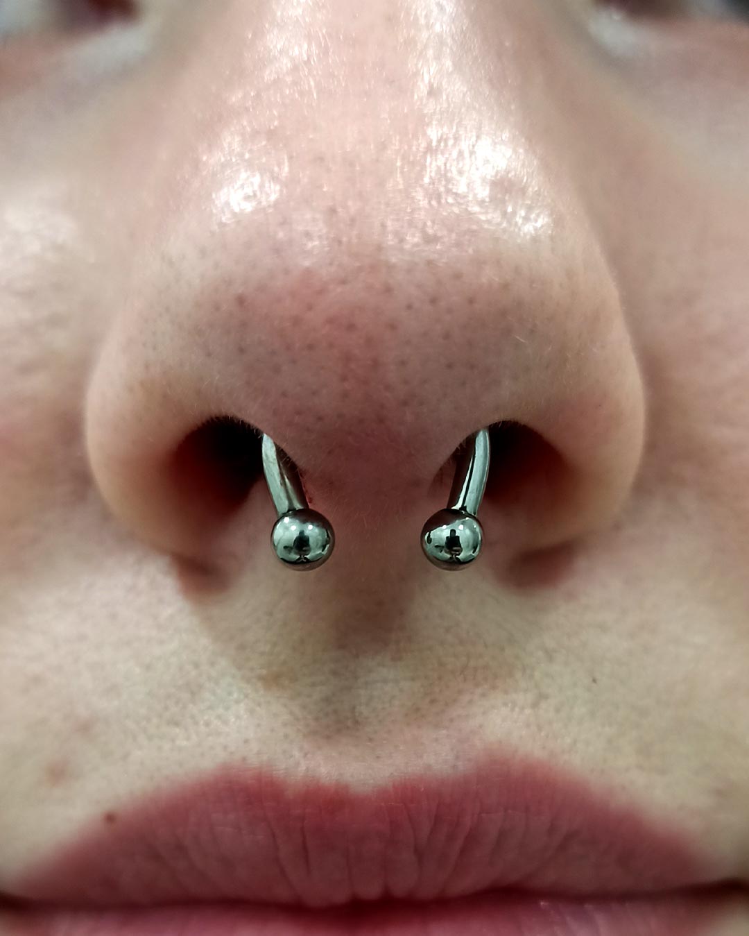 Crane-Tattoo-Piercing-Boutique-nostril