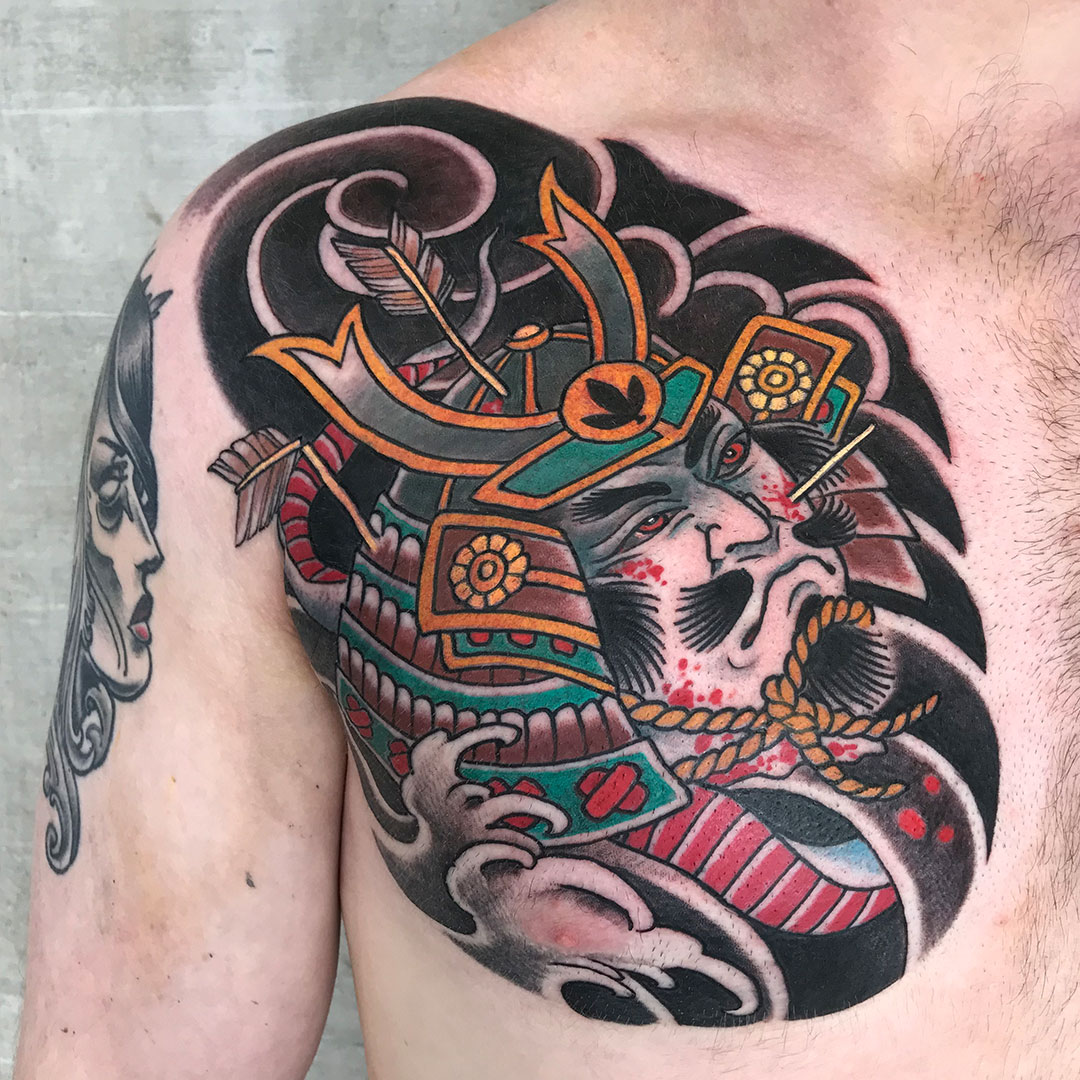 Crane Tattoo Piercing Boutique - samurái Ariel Perez tatuador