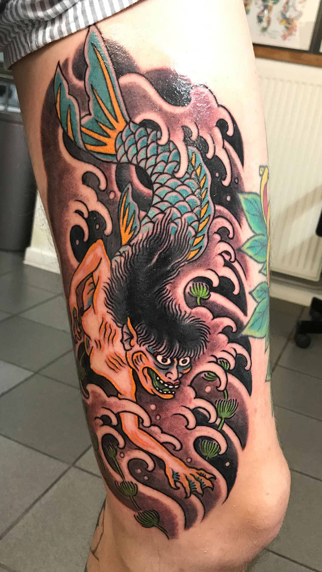 Crane-Tattoo-Piercing-Boutique---yokai-Ariel-Perez-tatuador